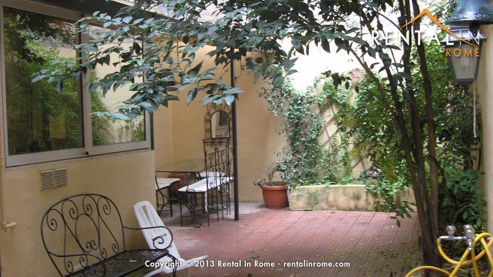 Espanjalaiset portaat huoneisto puutarha | Tranquillity | RentalinRome